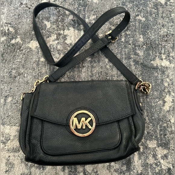 Michael Kors Handbags - Michael Kors mini cross body black purse